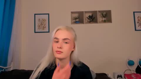 oliviaBeauty online show from 04.26.26