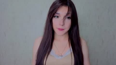 Snapshot of oliviahoresnev chatting on 06.23.26 Olivia online show from 06.23.26