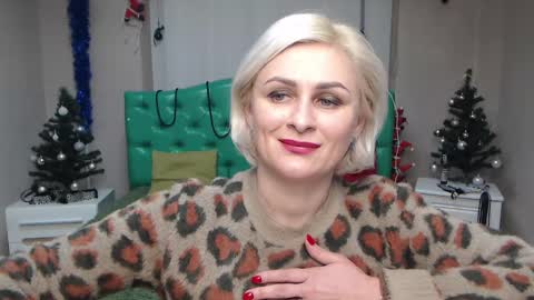 Snapshot of oliviahorst chatting on 01.04.25 OliviaHorst online show from 01.04.25