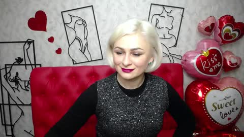 Snapshot of oliviahorst chatting on 02.15.25 OliviaHorst online show from 02.15.25