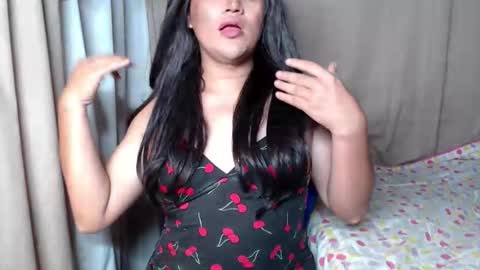 oliviahot22 online show from 02.15.26