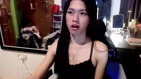 oliviaknightx online show from 02.01.26