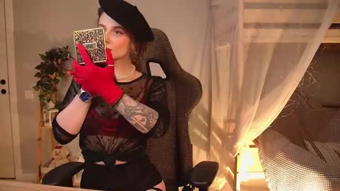 Snapshot of oliviamcclean chatting on 02.19.26 Liv online show from 02.19.26