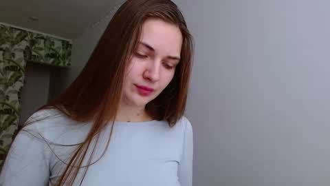 Olivia online show from 02.10.25