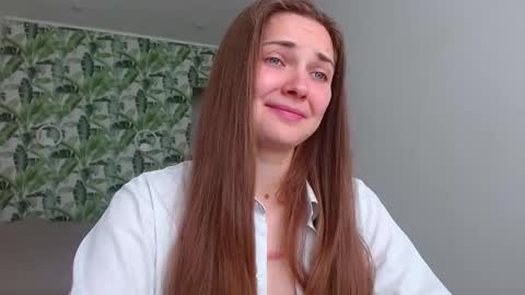 Olivia online show from 10.15.25