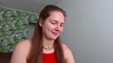 Snapshot of oliviashiny chatting on 06.24.26 Olivia online show from 06.24.26