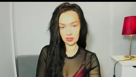 Snapshot of oliviawomen chatting on 02.04.26 OliviaWomen online show from 02.04.26