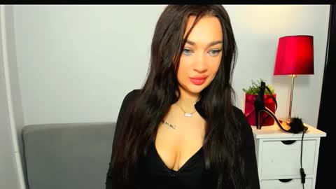 Snapshot of oliviawomen chatting on 03.01.26 OliviaWomen online show from 03.01.26