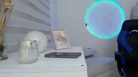 oliviia_cute online show from 10.23.25