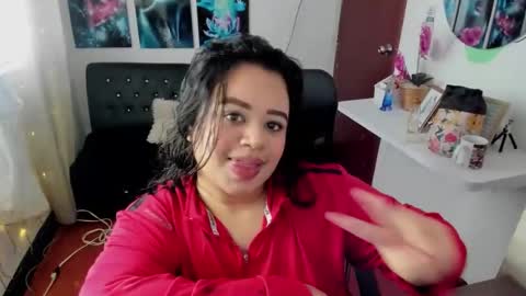 oliviia_cute online show from 11.11.25