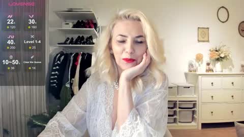 Snapshot of ollalla7 chatting on 10.05.25 ollalla7 online show from 10.05.25