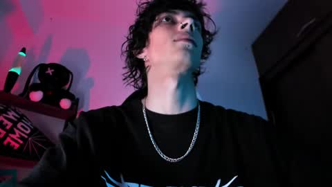     online show from 03.05.25