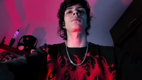     online show from 03.08.25