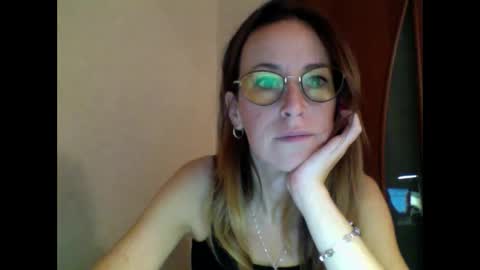 olyra11 online show from 03.05.26