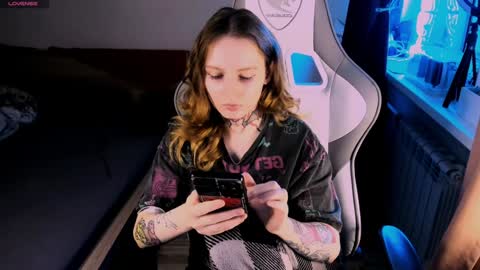 Snapshot of on_yxxx chatting on 12.13.24 on_yxxx online show from 12.13.24