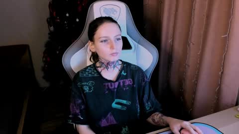 Snapshot of on_yxxx chatting on 01.20.25 on_yxxx online show from 01.20.25