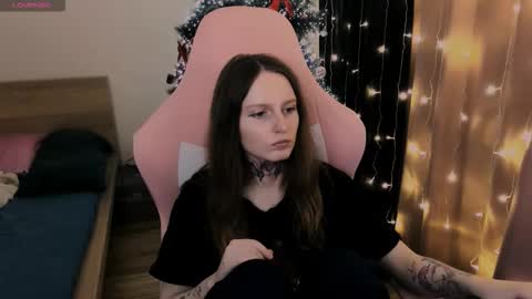 Snapshot of on_yxxx chatting on 11.21.25 on_yxxx online show from 11.21.25