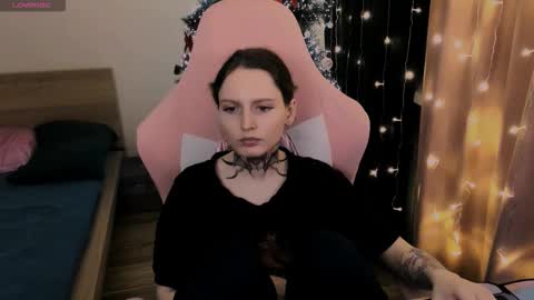 Snapshot of on_yxxx chatting on 11.22.25 on_yxxx online show from 11.22.25