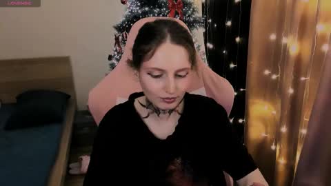 Snapshot of on_yxxx chatting on 12.05.25 on_yxxx online show from 12.05.25