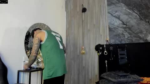     ... online show from 10.11.25