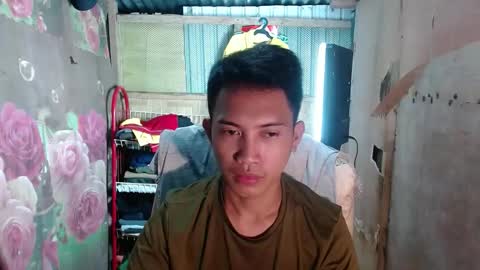 Snapshot of onebigloadxxx chatting on 02.11.25 Wyn Will serve you and be your slave online show from 02.11.25