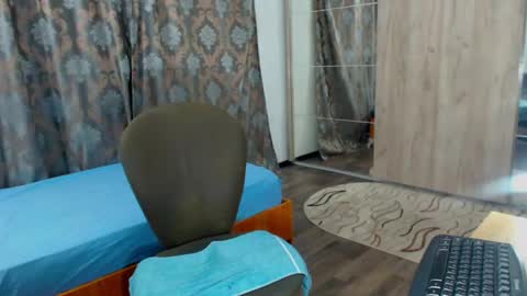 oneboy1x1 online show from 04.16.26