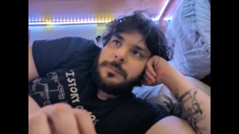 onecrew1 online show from 09.20.25