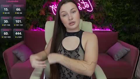 L A Y A online show from 02.27.25