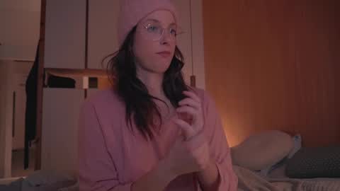 Ariel online show from 12.29.24