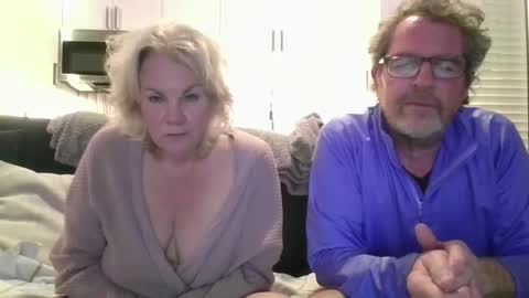 Snapshot of oneoften1000 chatting on 02.15.25 couple mature milf bigboobs curvy mommydaddy online show from 02.15.25