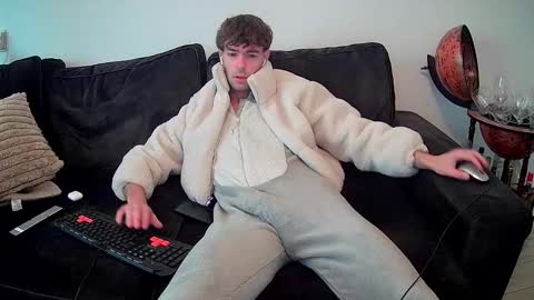 onesieboyx online show from 11.21.25