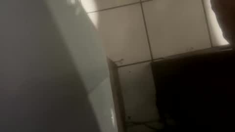 Snapshot of onesmallweenie chatting on 02.25.26 onesmallweenie online show from 02.25.26