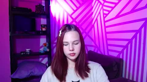 Snapshot of onessandra chatting on 09.25.25 onessandra online show from 09.25.25