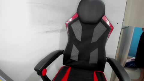 Andres INDEPENDENT MODEL online show from 01.16.26