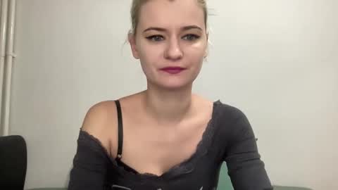 Snapshot of onika_cox chatting on 01.19.26 Onika online show from 01.19.26