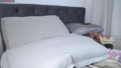  Sttephany  online show from 02.22.25