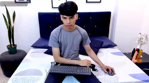 Snapshot of onlyjos_ chatting on 09.16.25 Josh - Schedule 1400 - 2200 online show from 09.16.25