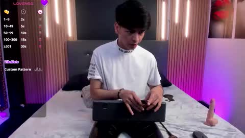 Snapshot of onlyjos_ chatting on 11.28.25 Josh - Schedule 1400 - 2200 online show from 11.28.25