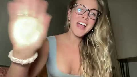 Snapshot of onyx_unleashed chatting on 04.08.26 onyx_unleashed online show from 04.08.26