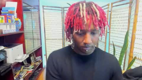 Snapshot of onyxart chatting on 03.10.26 onyxart online show from 03.10.26