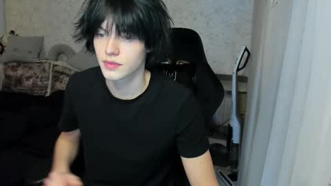 Snapshot of opiunarium chatting on 01.12.26 Bella and John online show from 01.12.26