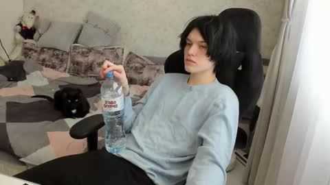 Snapshot of opiunarium chatting on 02.06.26 Bella and John online show from 02.06.26