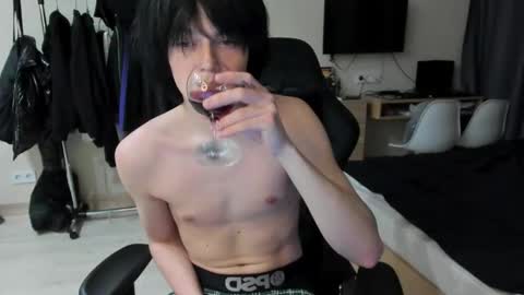 Snapshot of opiunarium chatting on 02.15.26 Bella and John online show from 02.15.26