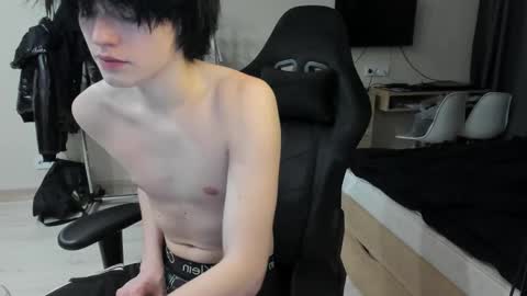 Snapshot of opiunarium chatting on 02.16.26 Bella and John online show from 02.16.26