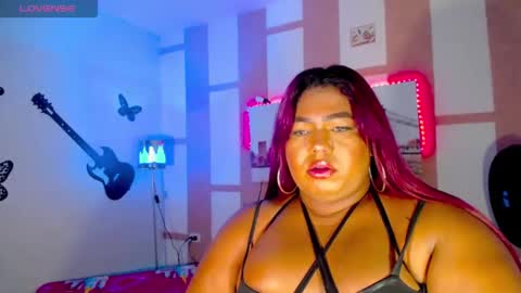 Snapshot of opraxbell chatting on 11.21.25 OpraxBell online show from 11.21.25