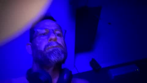 oralking123 online show from 12.31.24