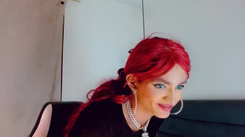 Snapshot of oriana_braom chatting on 02.14.25 Oriana braom online show from 02.14.25