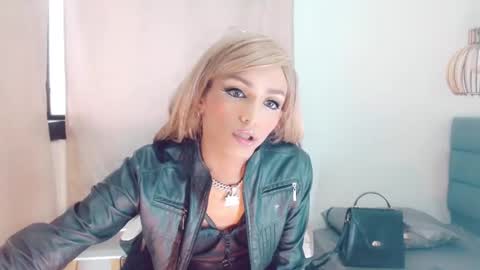 Snapshot of oriana_braom chatting on 03.04.25 Oriana braom online show from 03.04.25