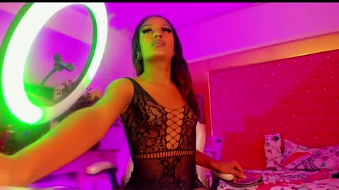 Snapshot of orianadollx chatting on 03.10.25 Oriana online show from 03.10.25