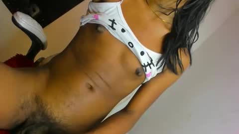 Snapshot of orianadollx chatting on 12.19.25 Oriana online show from 12.19.25
